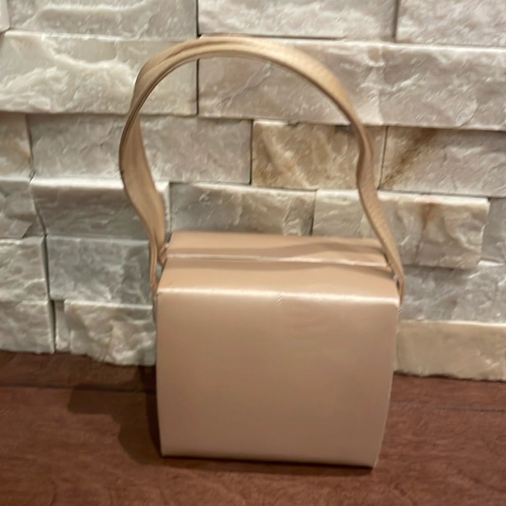 Small clutch